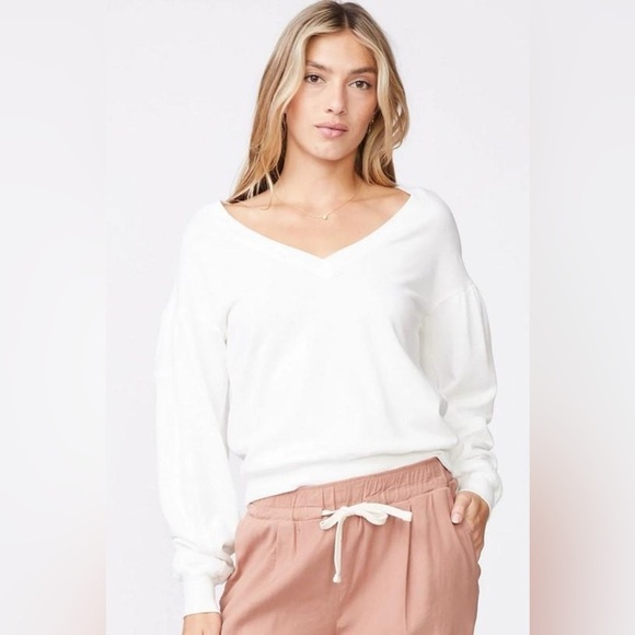 Monrow Shirred Sleeve V Neck Sweatshirt - White - Picture 1 of 14